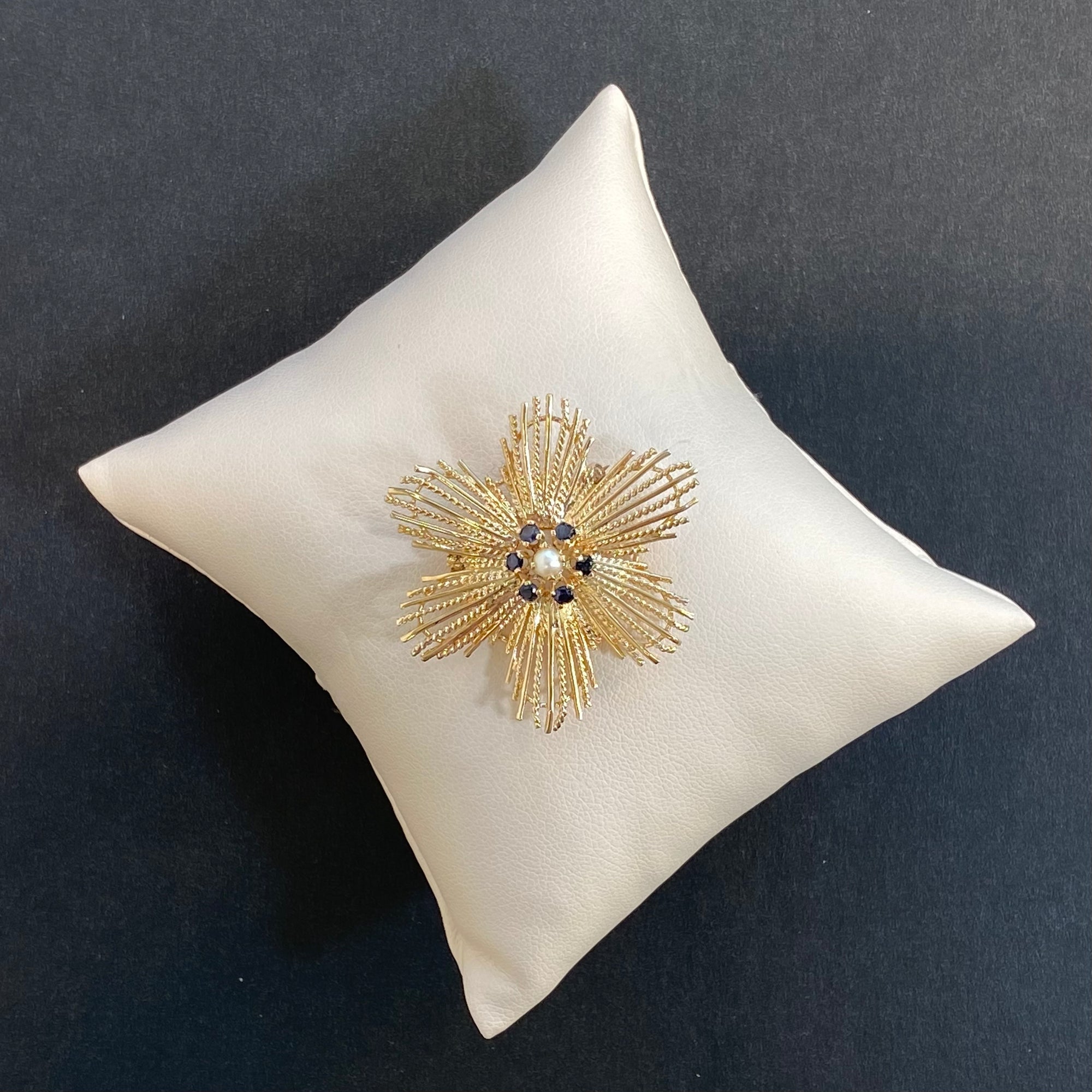 sapphire and pearl flower pin yellow gold