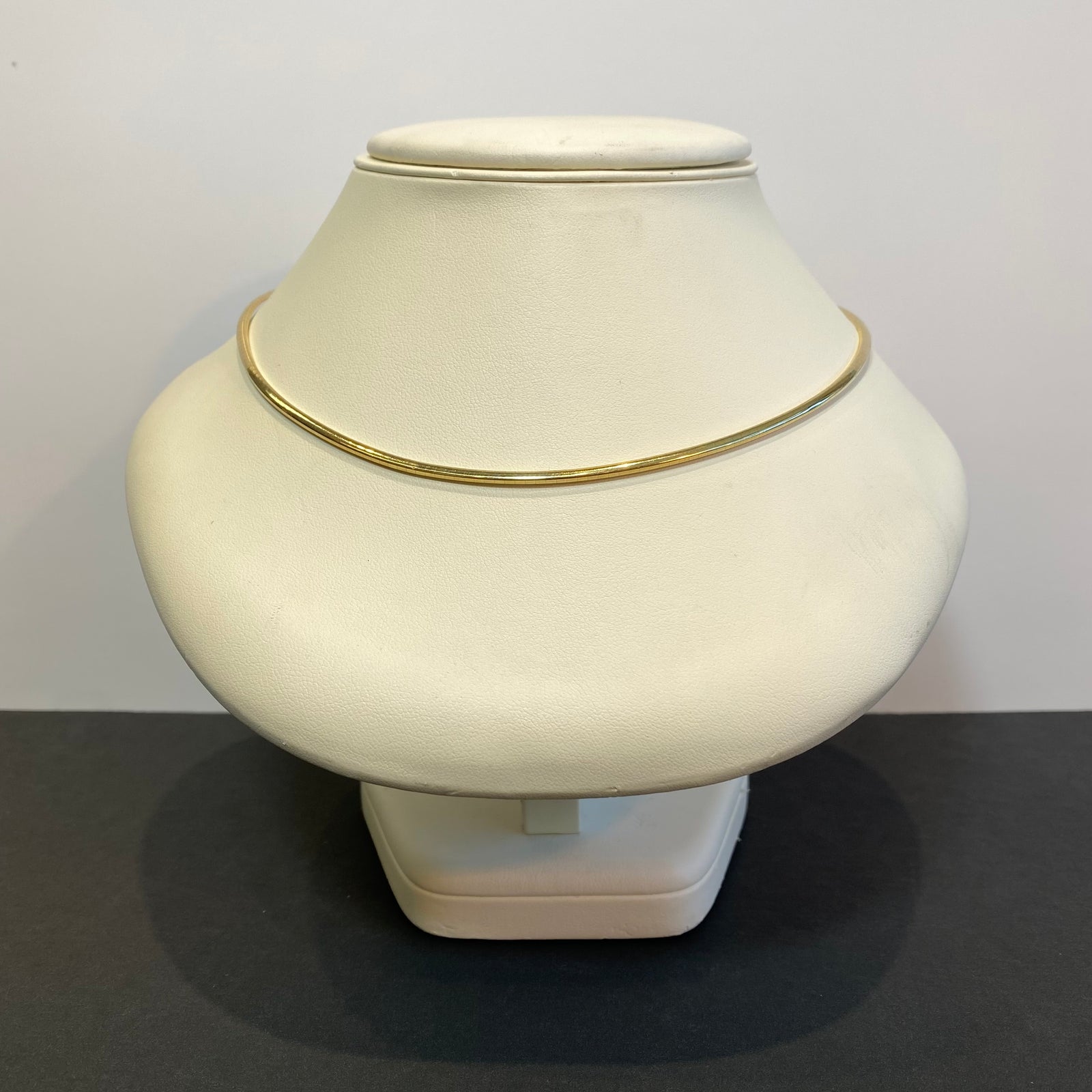 solid omega necklace yellow gold