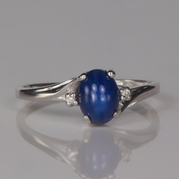 synthetic star sapphire ring in white gold