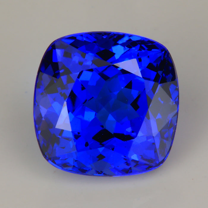 blue color tanzanite gemstone square cushion cut