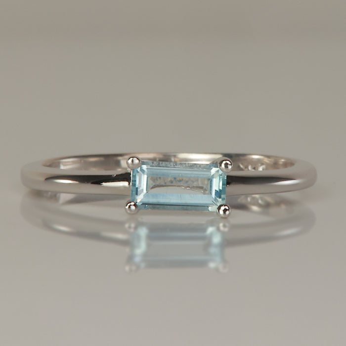 aquamarine estate ring in white gold east west setting
