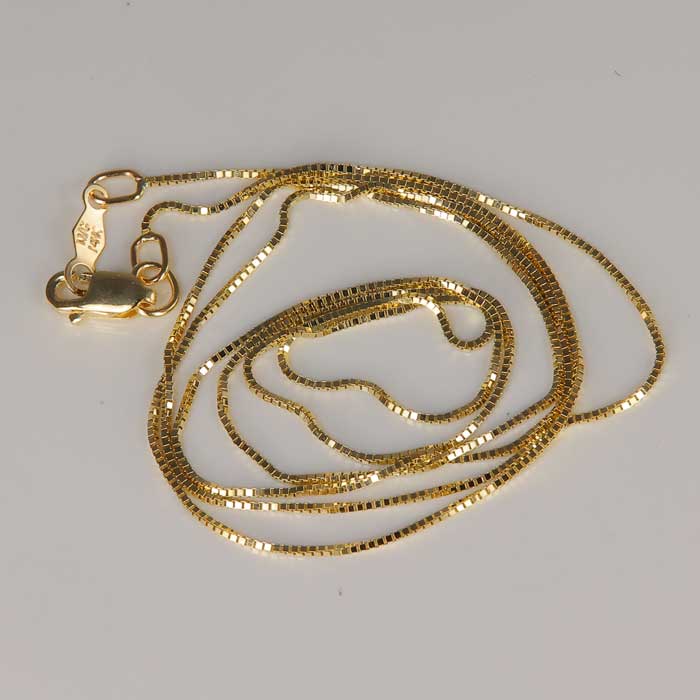 yellow gold dainty box link chain 