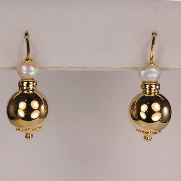 yellow gold and pearl earrings 