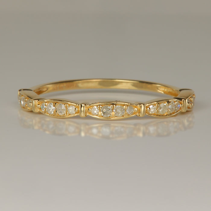 gold and diamond estate ring