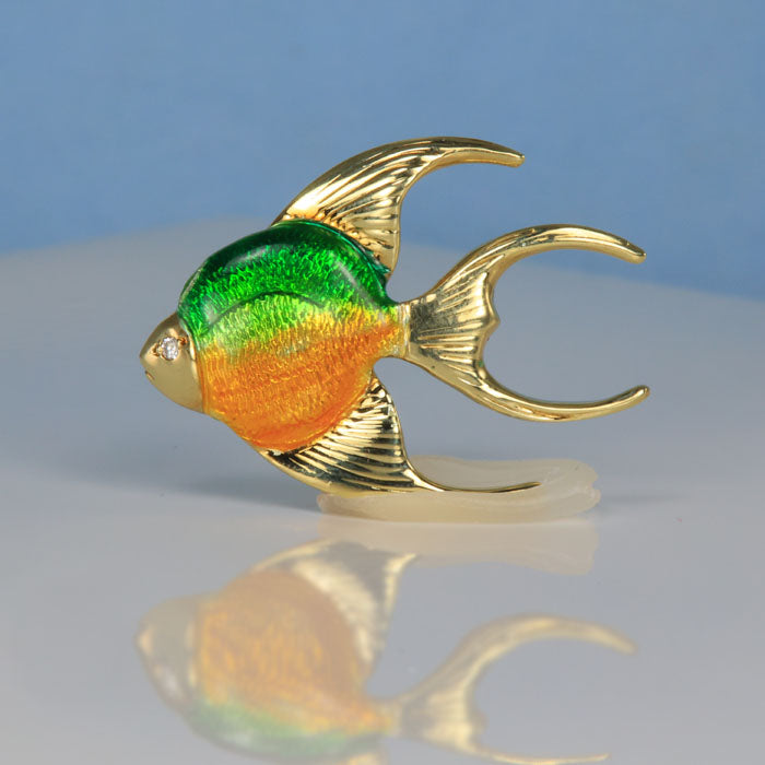 yellow gold pin with diamond tropical fish