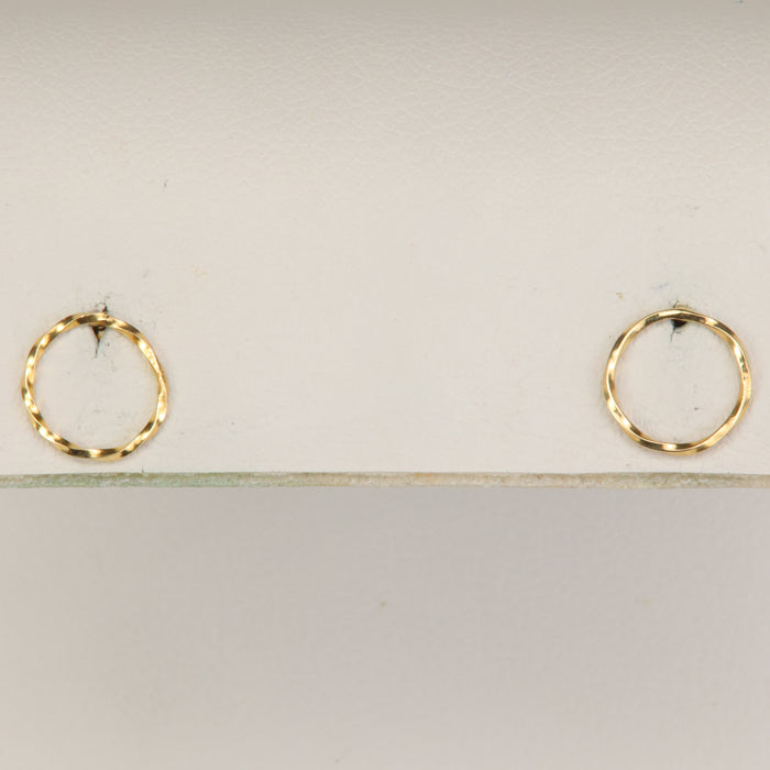gold stud earrings circular 