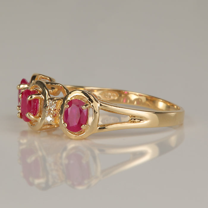 ruby ring in gold with diamonds