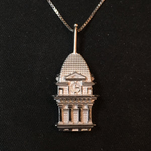 Crown Point Indiana Courhouse in 14 kt Gold