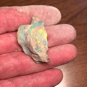 Working faceting and ethiopian opal