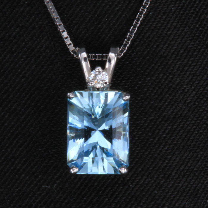 14K White Gold Barion Style Emerald Cut Aquamarine Pendant 1.18 Carats