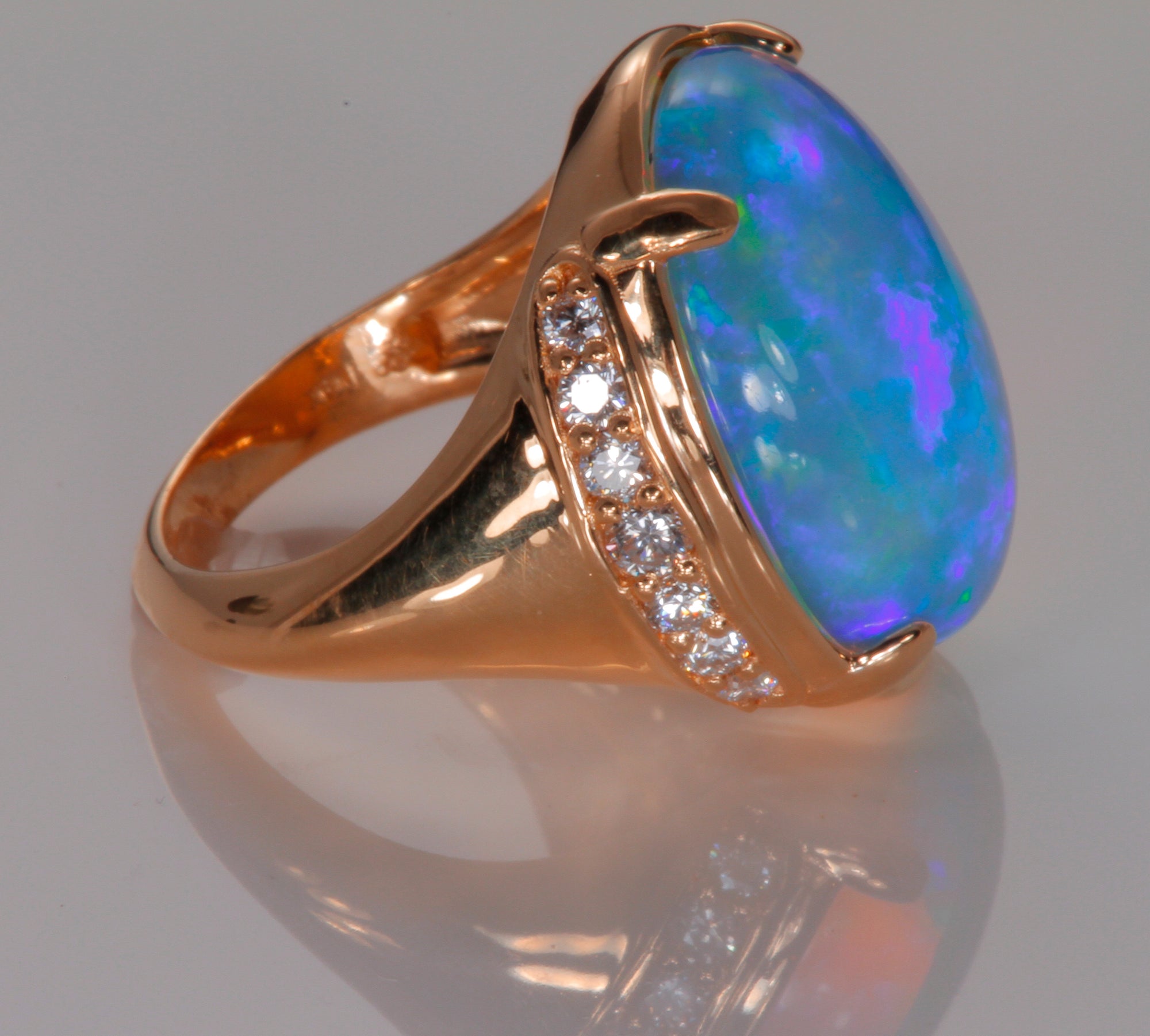 Welo opal ring  1120