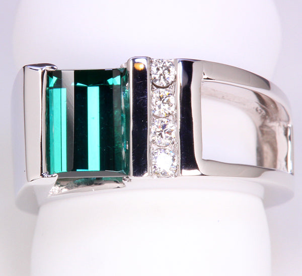 Christopher Michael designed Green Tourmaline Ring Weighs 2.17 Carats