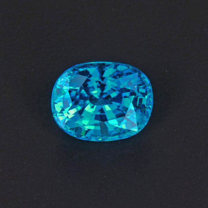 Green/Blue Oval Blue Zircon Gemstone 5.22 Carats