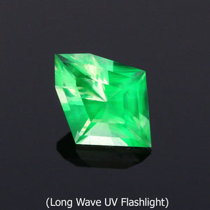 1.02ct Hyalite Opal | Daylight Fluorescent (As seen on Reddit)