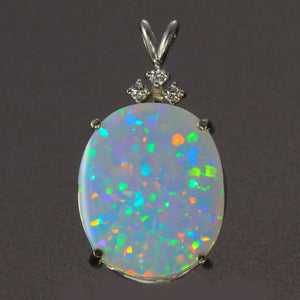 oval caboachon opal pendant