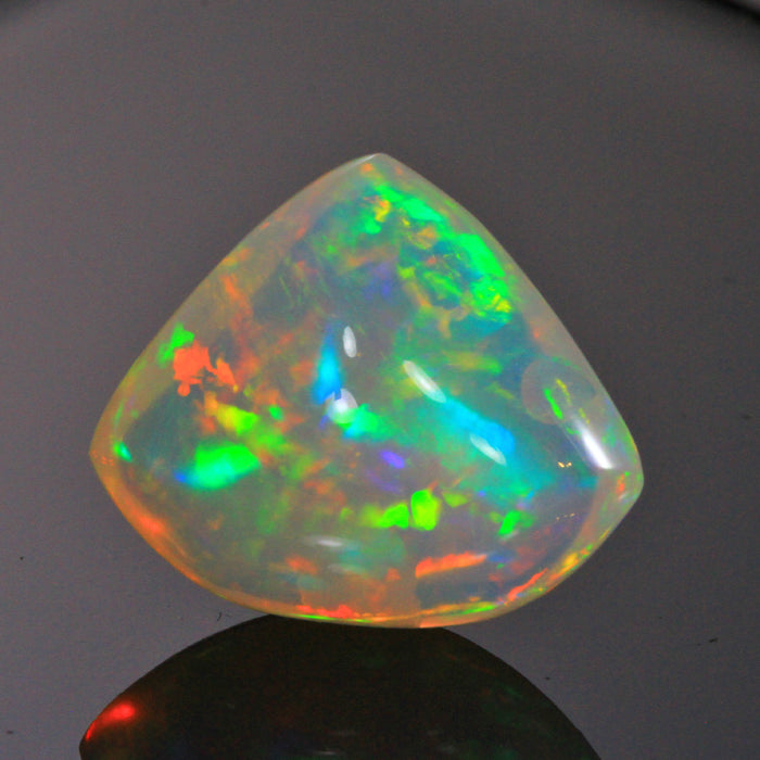 cabochon opal Welo Ethiopia 