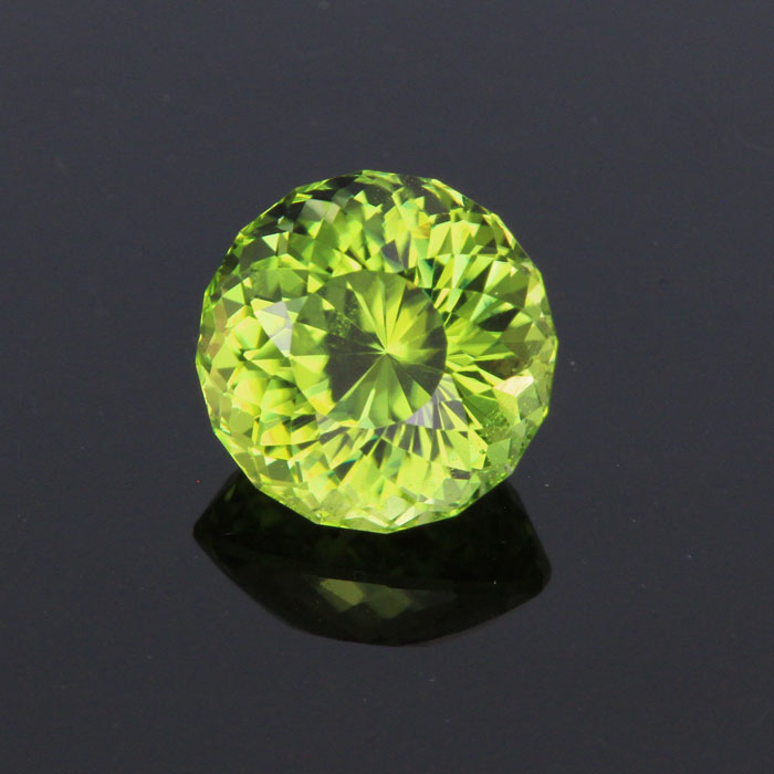Blue Green Round Portuguese Peridot Gemstone 4.0 Carats