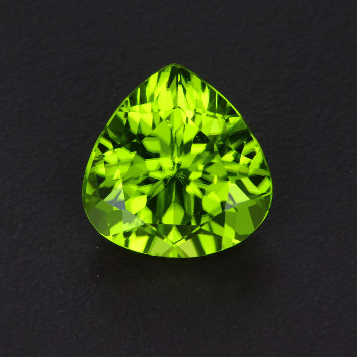 Green Shield Shape Peridot Gemstone 7.20 Carats