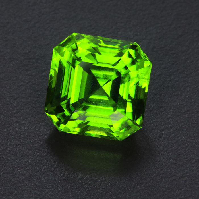 Green Square Step Cut Periodot Gemstone 14.35 Carats