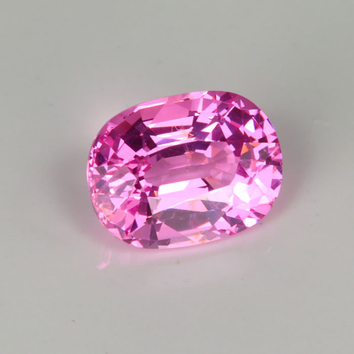 Oval pink Spinel 