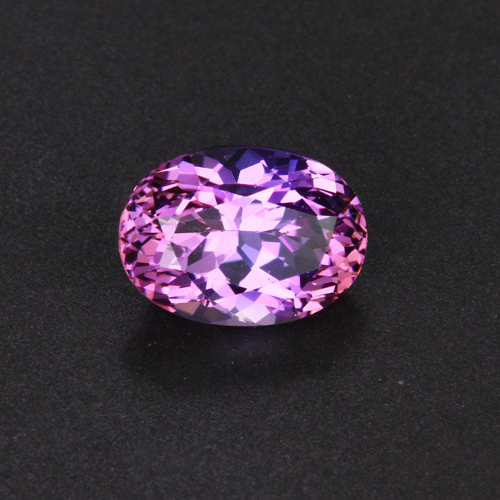 Pink/Purple Oval Tanzanite Gemstone 1.86 Carats
