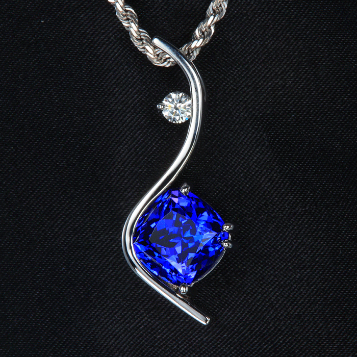 Tanzanite and Diamond Pendant 