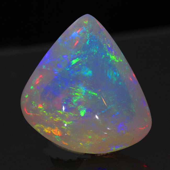 Rainbow Colors Trillant Cabochon Welo Opal Gemstone 18.49 Carats