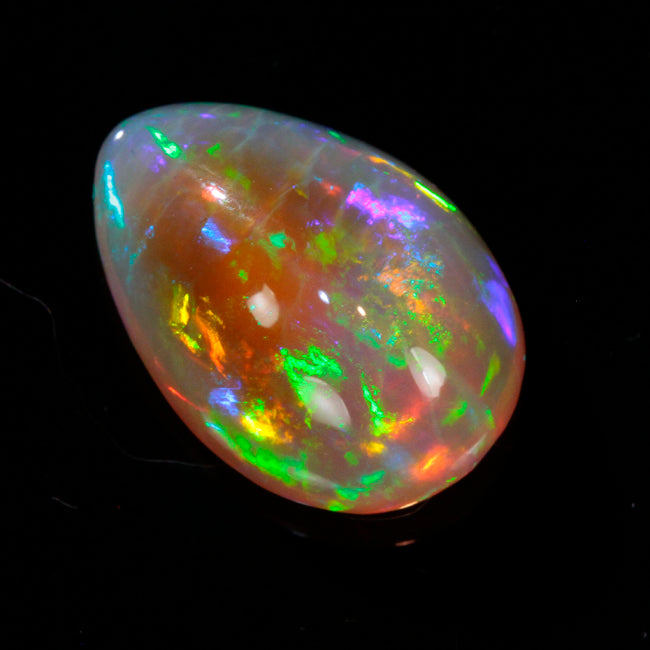 Vivid Color Opal 17.55 Carats