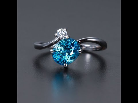 14K White Gold Blue Zircon and Diamond Ring 3.00 Carats