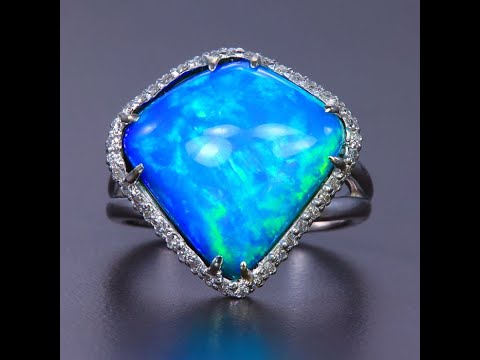 14K White Gold Shield Cut Opal Ring With High Quality Diamonds 7.70 Carats