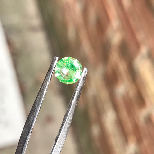 Daylight Fluorescent Hyalite Opal .40 Carats